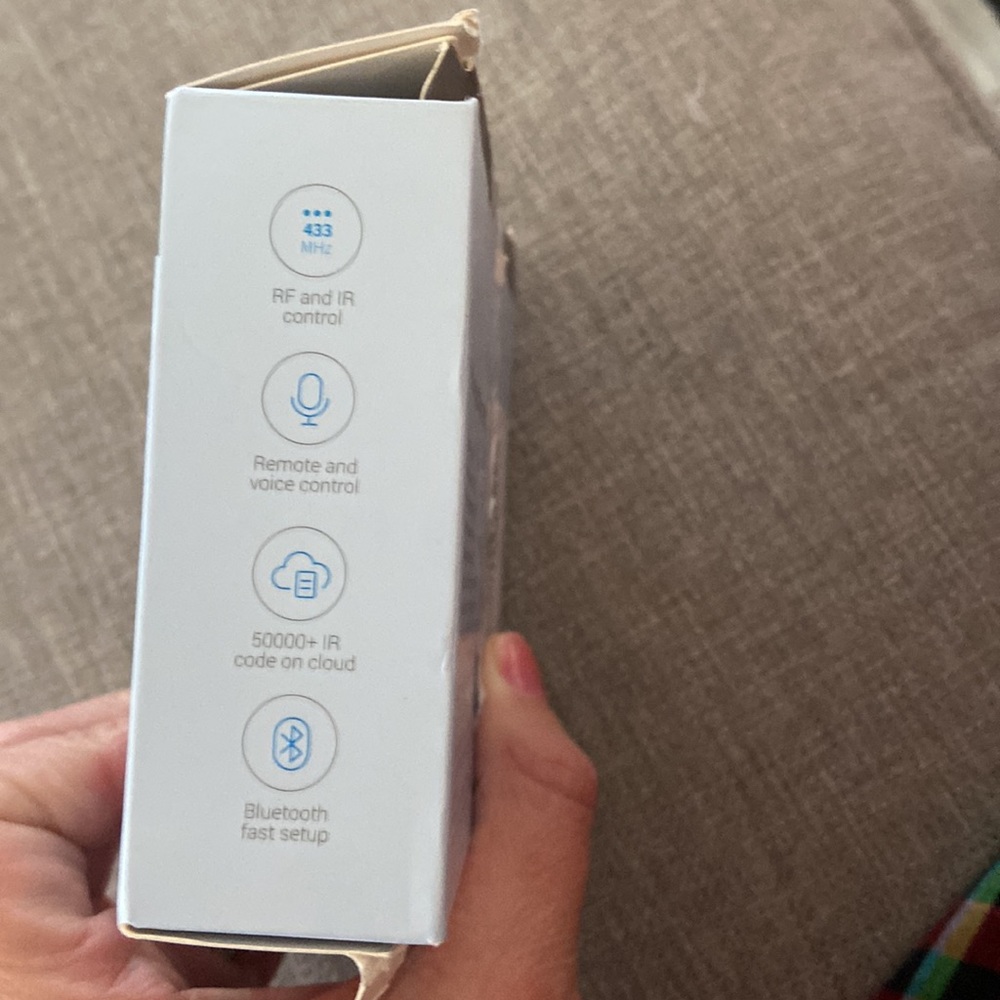 BroadLink universal remote - Picture 3 of 4
